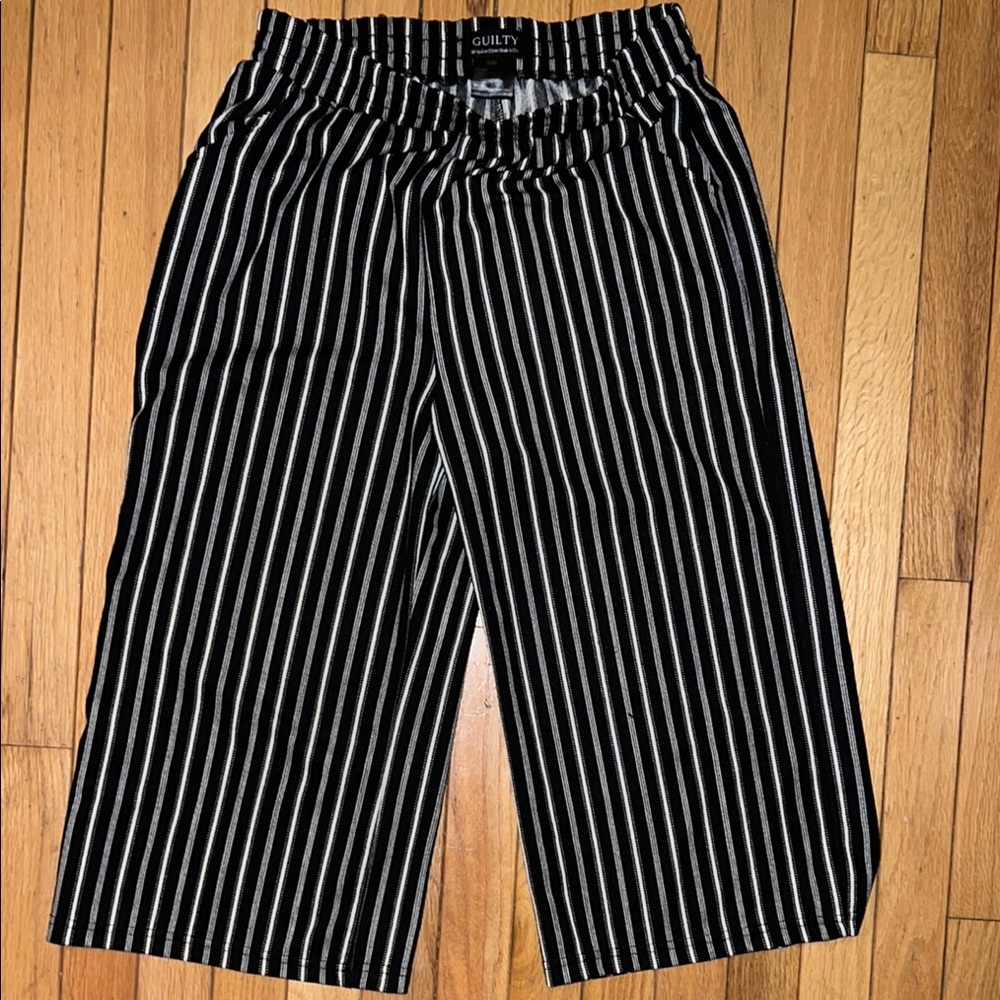 GUILTY striped short pants